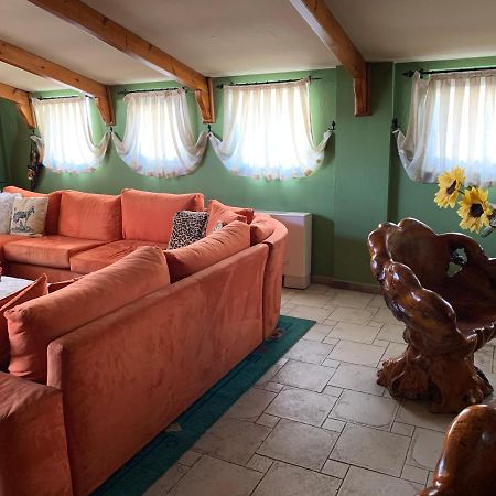 Tirana Apartment B&B Bagian luar foto